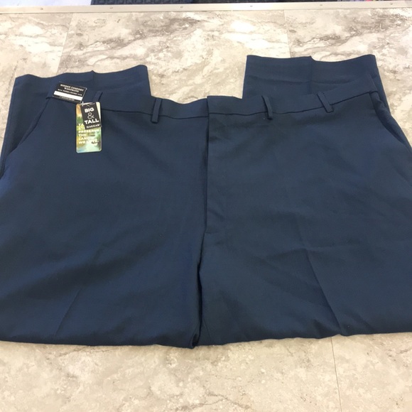 Haggar premium comfort dress pants navy - Picture 3 of 3